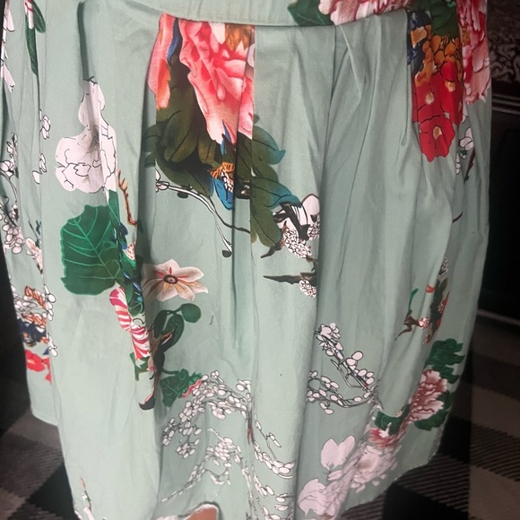 Taydey Floral Print Skirt - Picture 3 of 3